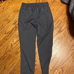 Athletic pants